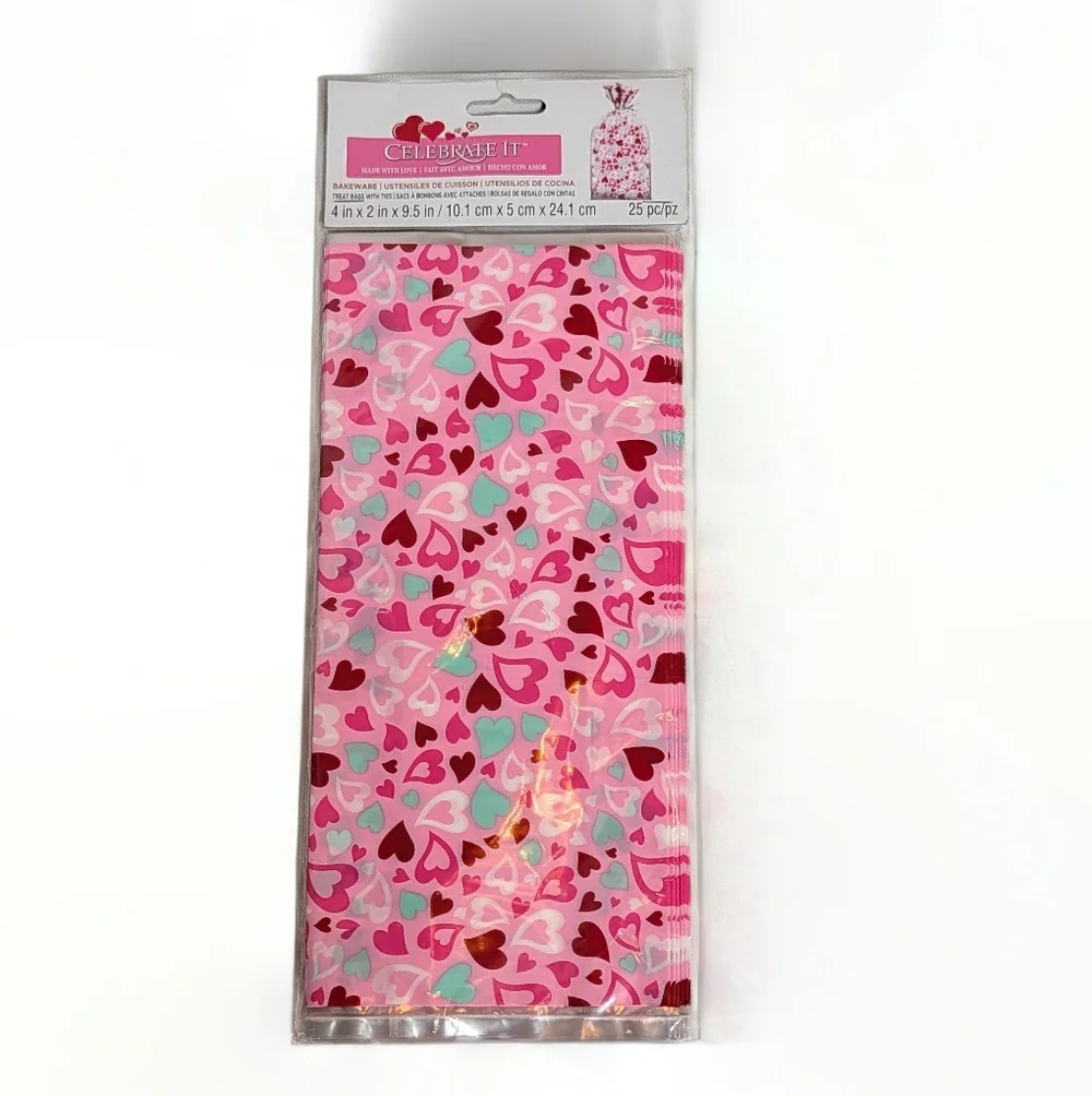 💕 Valentine Treat / Favor Bags – Heart Print (25 Count) | Celebrate It
